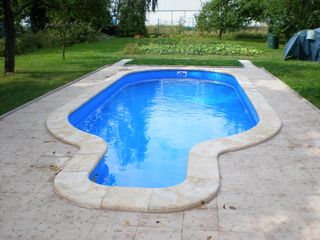 Bazén - ukončení lemový kámen